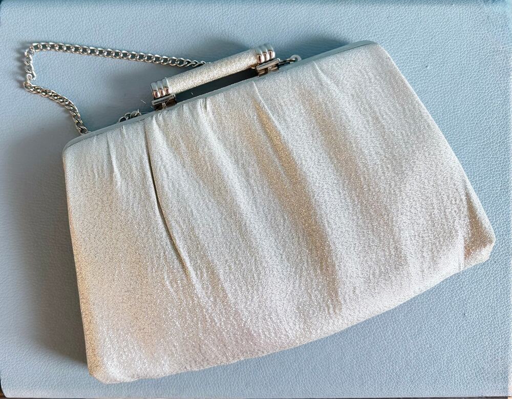 Vtg 1950s Silver Shantung Silk Evening Bag Silver Chain Frame Clutch